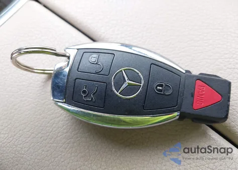 2018 Mercedes-Benz C 300 z USA, uszkodzony, nr VIN WDDWF4JB7JR418588